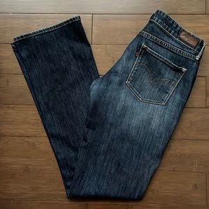 Levi’s Bootcut Jeans